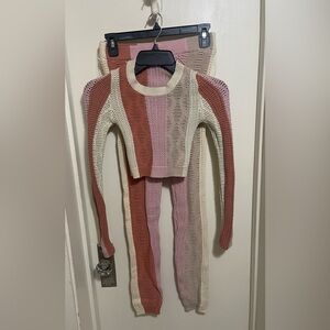 2 piece knitted lace set